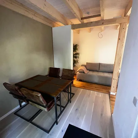 Ferienwohnung Stenja - Made Of Wood Dresden Exterior photo